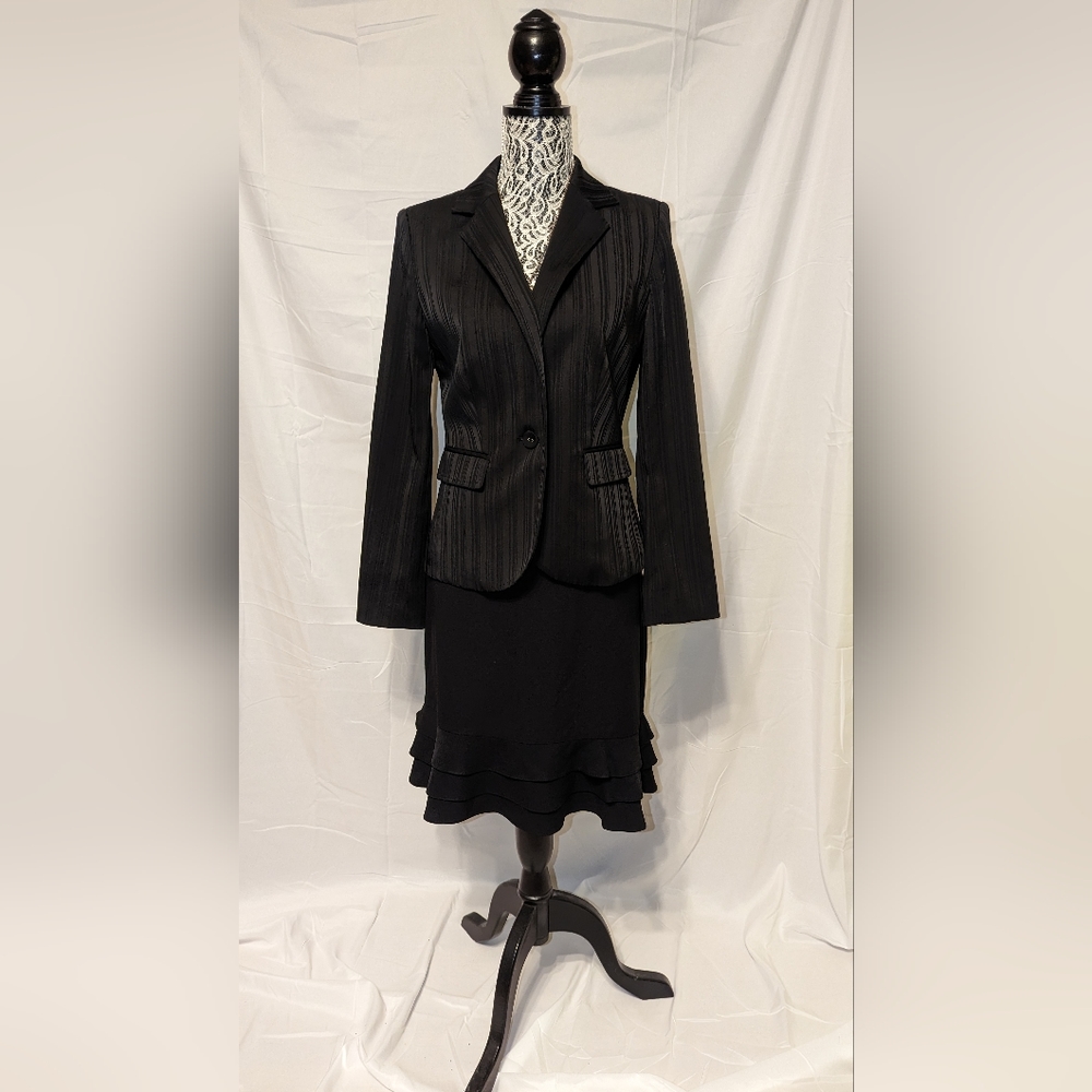 Apt 9 Black Pinstripe Blazer!